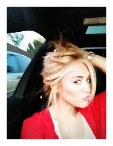 Miley Cyrus 2012 - photo 3