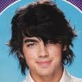 joe jonas avant de se coifer