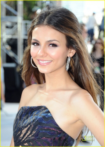 victoria justice  - photo 3