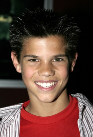 taylor lautner petit