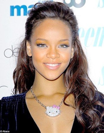 POUR RIHANNA12