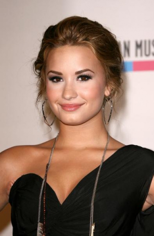 Demetria Lovato Devonne