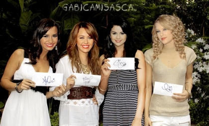 demi miley selena et taylor