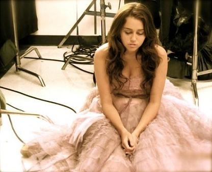 oullalala la povre MILEY