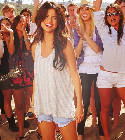 Article pour la gagnante du concours : Love Me