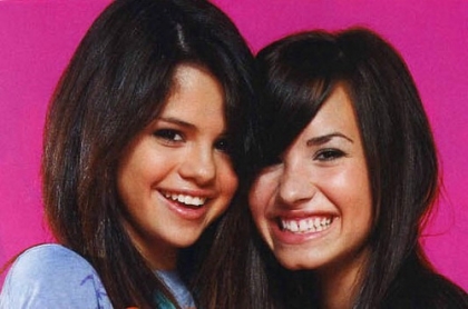 Selena Gomez & Demi Lovato