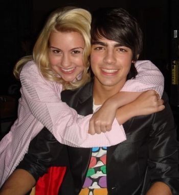 joe des jonas est chelse staub(stella )