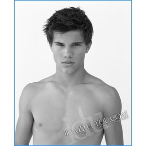 Taylor Lautner