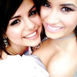 demi and sely 