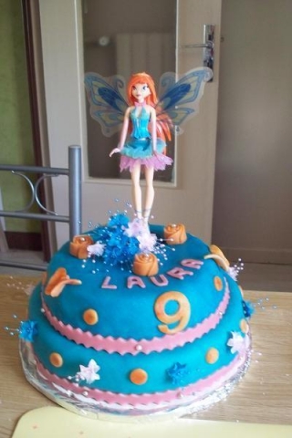 gateau d'anniversaire bloom