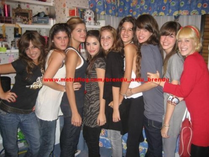 moi, brenda et toute  les divine