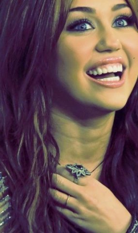 CouCou A tous moi ce Anna Martine 