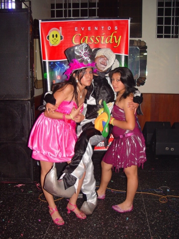 �A C'EST %MA TANTER DU PEROU AVEC SA COPINE