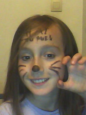 Moi en chat et sur mon frond il est �crit tu pues fait par ma soeur !! :s