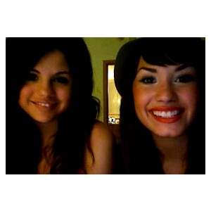 demi and selena