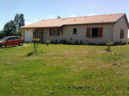 ma  maison  vu  de  derriere 