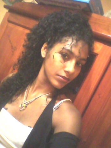 ma 2 �me tati la plus jolii du monde et el a 17 ans 