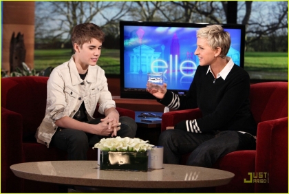 Justin chez Ellen Degeneres  =)
