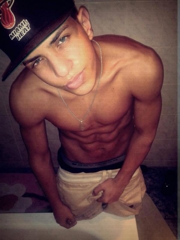 Slt tes canon EST UN FAKE