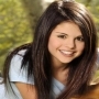J' adore selena gomez!