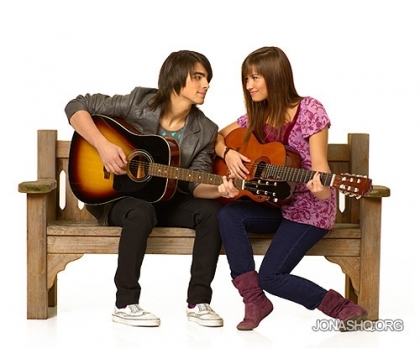 demi  lovato et joe jonas    