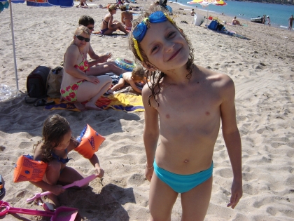 moi la soeurs cool 1 quand j 'tais petite  la plage :