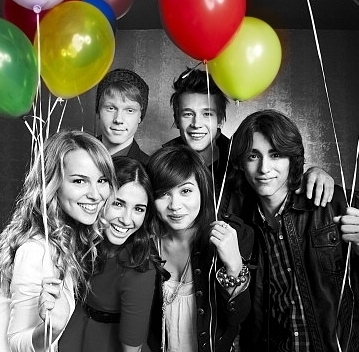 brigit mendler - photo 2