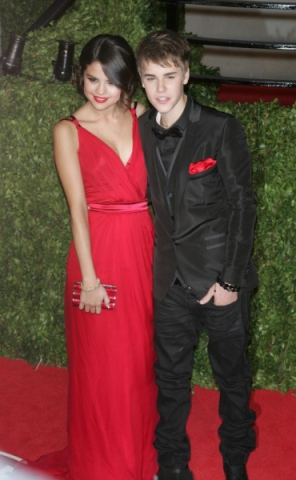 Justin Bieber et Selena Gomez : Le plus beau couple des Oscars 2011 