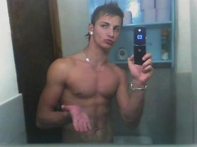 mon petite copain cherie :)