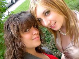 une couz et sa meilleure amie