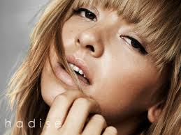 hadise  - photo 2