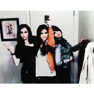 montana+lovato+gomez=love