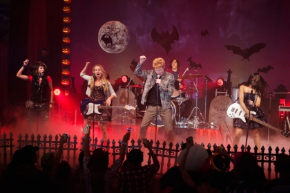 le  deuxi�me   concert  de  lemonade  mouth   