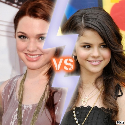 Alex Russo VS Harper Finkelle