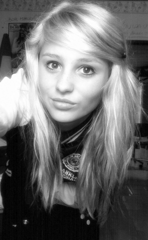 Un peu d'humanit�, de paix, d'amour, vivons pour nous et arr�tons de tout d�tuire dans ce monde si bien fait