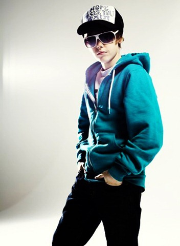 JUSTIN BIEBER