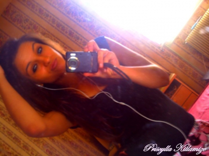 moi Merveille Nicole