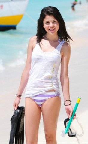 Selena Gomez___ S��mer 2O11