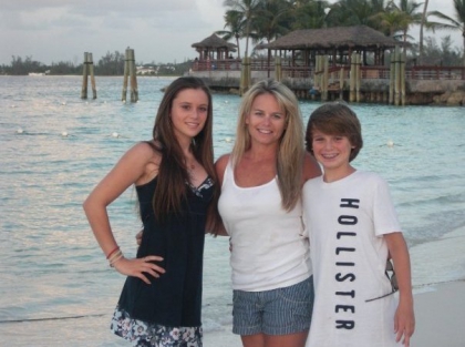 moi Caitlin,Sandy,Christian