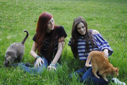Peyton,moi Caitlin and cats