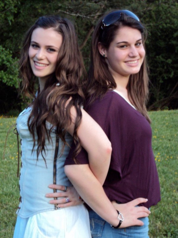 moi Caitlin  and Farrah