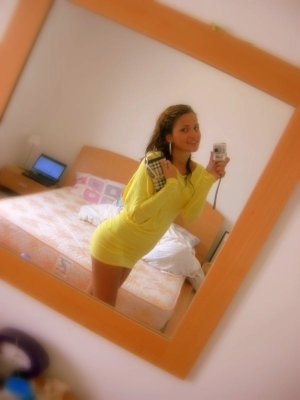 Moi dans ma chambre <3 !