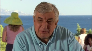 andre�s un retrait� mais travaille au camoing tr�s enerver il veut pas ce qui veut