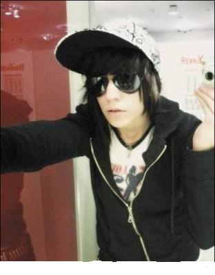 me...Bo-MeC-ENRIQUE...