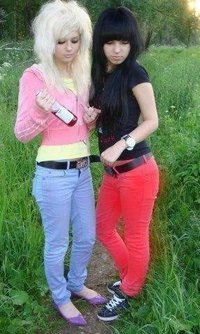 mWa+EllE....Sarah..-XD-..SiSi 