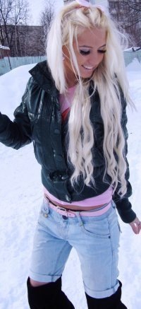 mWa....Sarah..-XD-..SiSi 
