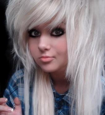 mWa....Sarah..-XD-..SiSi 