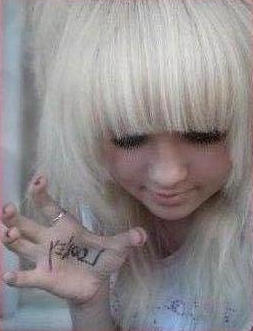 mWa mo0n siSi.....-XD-