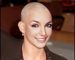 brintney sans cheveux aaaaaaa